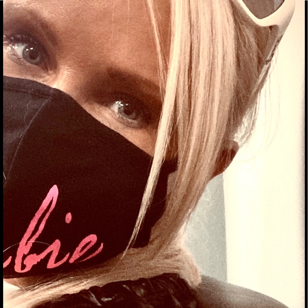 PLEASE REMEMBER TO WEAR YOUR FACE MASK! 🤗😷😷😷 - Picture 5 of 15